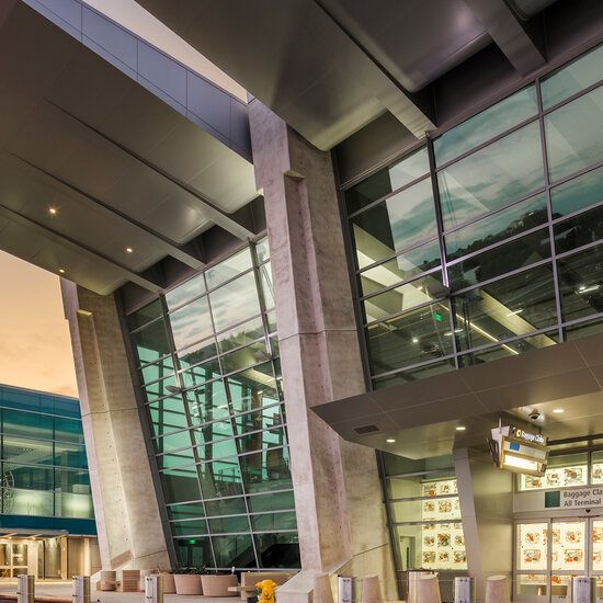 Proj Commercial SDIAirport Hero 1